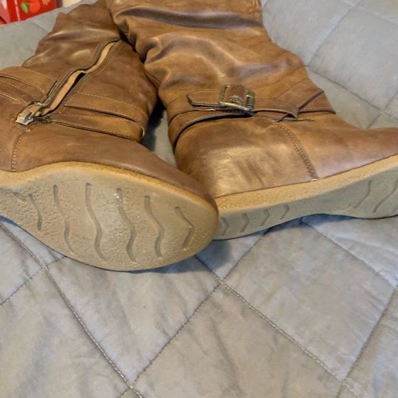 Brown Calf Boots - Picture 2 of 3